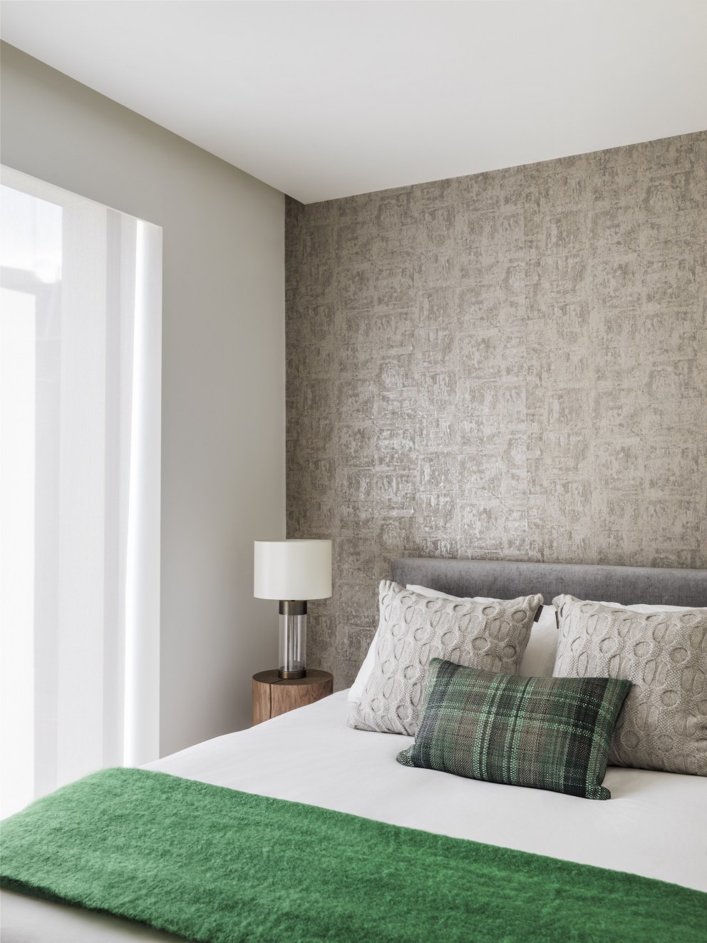 London Mews | Guest bedroom | Interior Designers